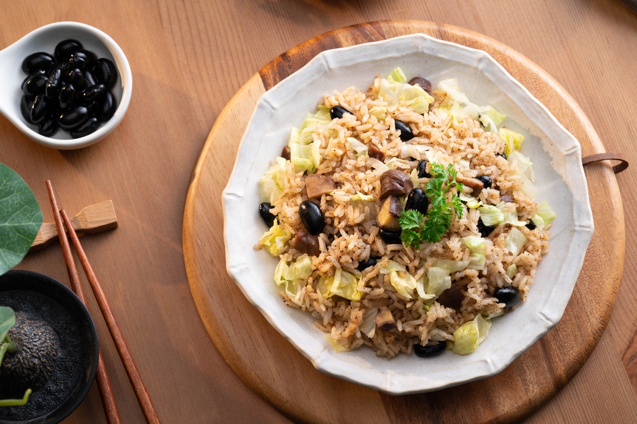 黑豆肉骨茶飯